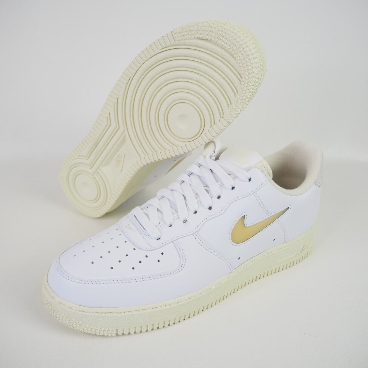 Nike Air Force 1 Low 07 LX White Sneakers Leather DC8894 100 Vanilla Men Size 9