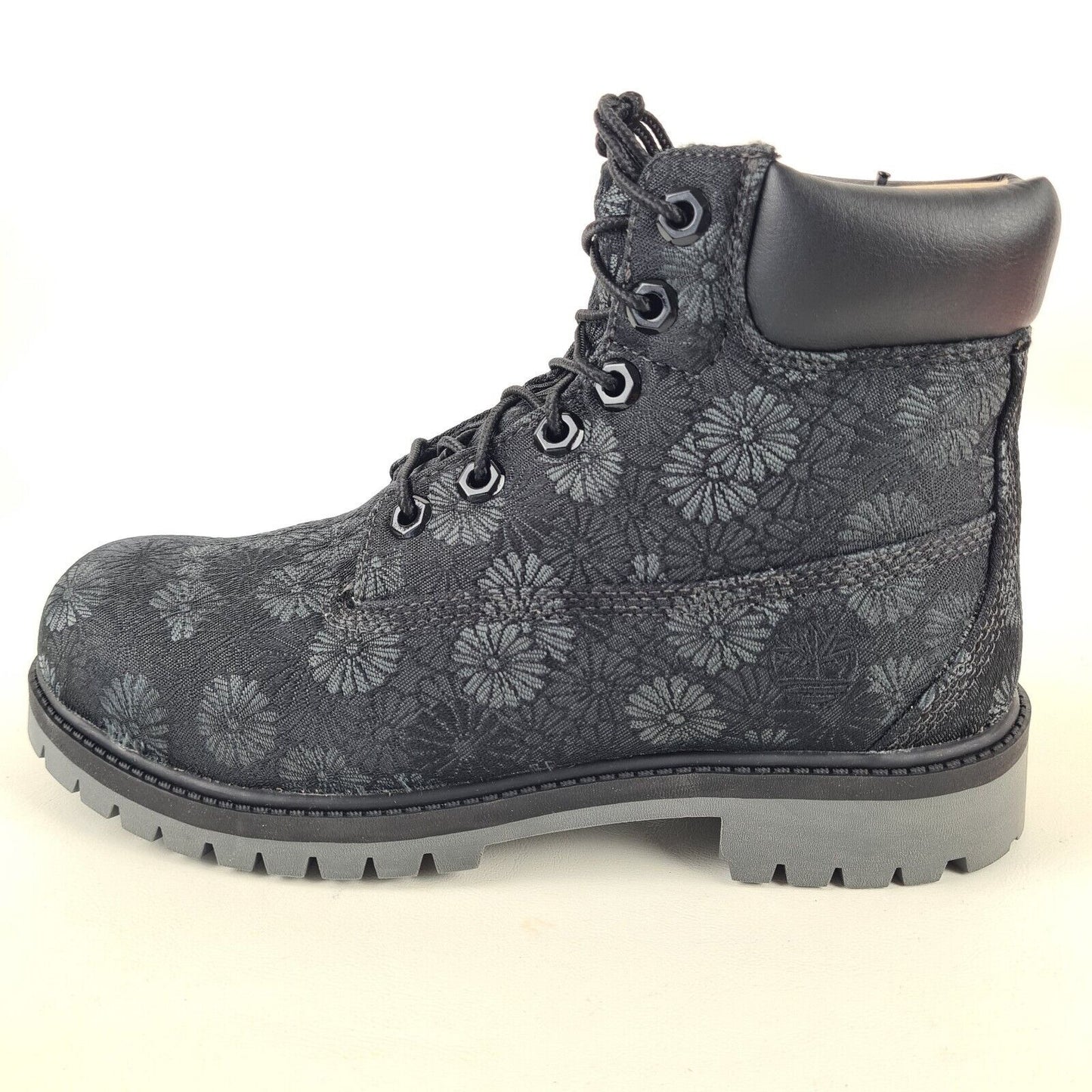 Timberland 6 IN Classic Boots TB0A177S Black Floral Outdoors Sz 6.5 Girls = 8 Wm