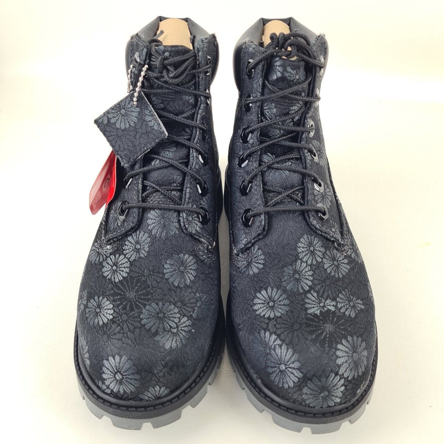 Timberland 6 IN Classic Boots TB0A177S Black Floral Outdoors Sz 6.5 Girls = 8 Wm