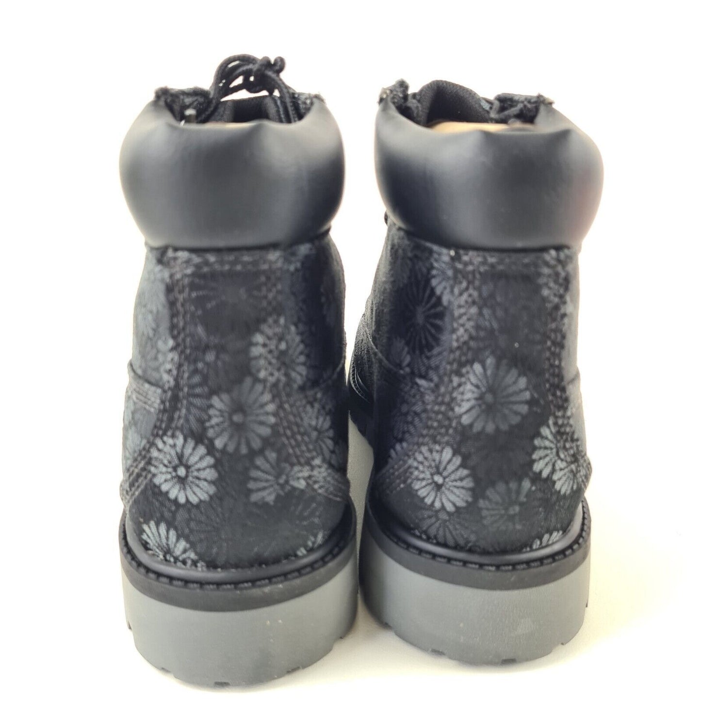 Timberland 6 IN Classic Boots TB0A177S Black Floral Outdoors Sz 6.5 Girls = 8 Wm