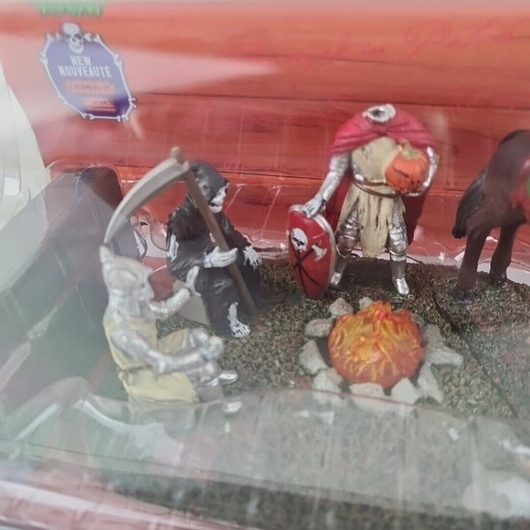 Lemax 44356 CURSED CAMPFIRE SPOOKY TOWN Exclusive Knight Horse Lighted Village