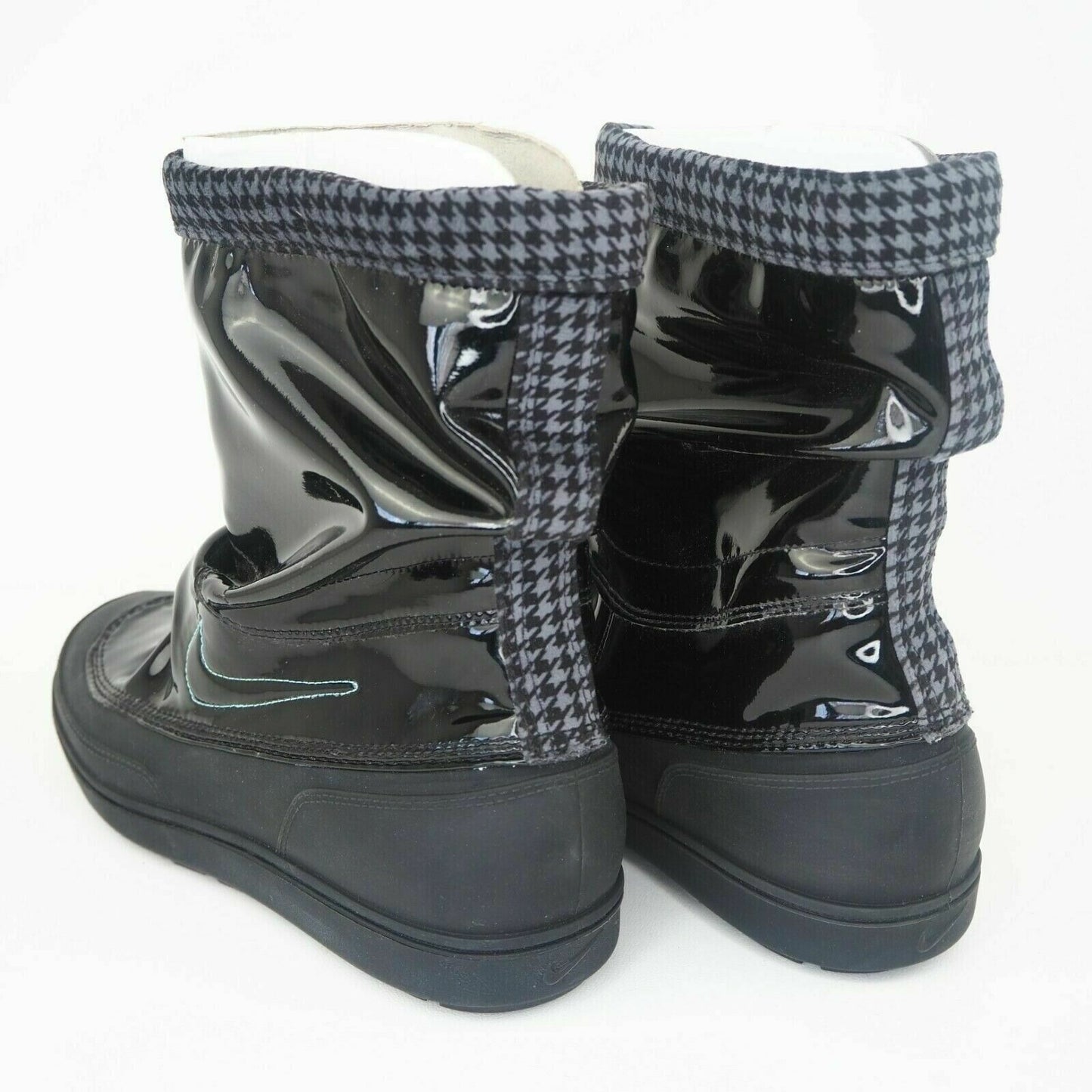 Nike Womens Boots Aegina Mid ACG Winter Water Resistant Black  454400 002 SZ 6.5