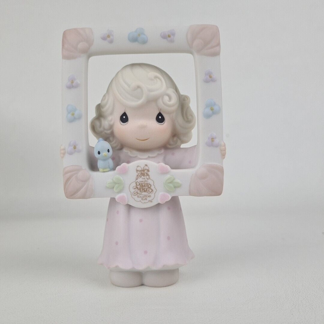 Precious Moments C0016 "Youre As Pretty As A Picture" Members Figurines Vintage