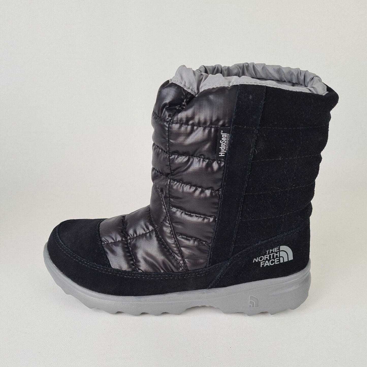 The North Face CXY3WL4 Winter Camp Black Boots Waterproof Size Boys 5Y =6.5 Women