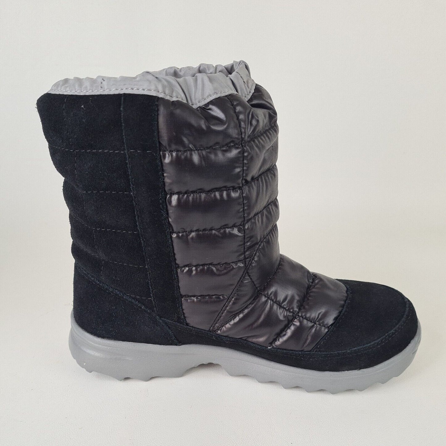 The North Face CXY3WL4 Winter Camp Black Boots Waterproof Size Boys 5Y =6.5 Women