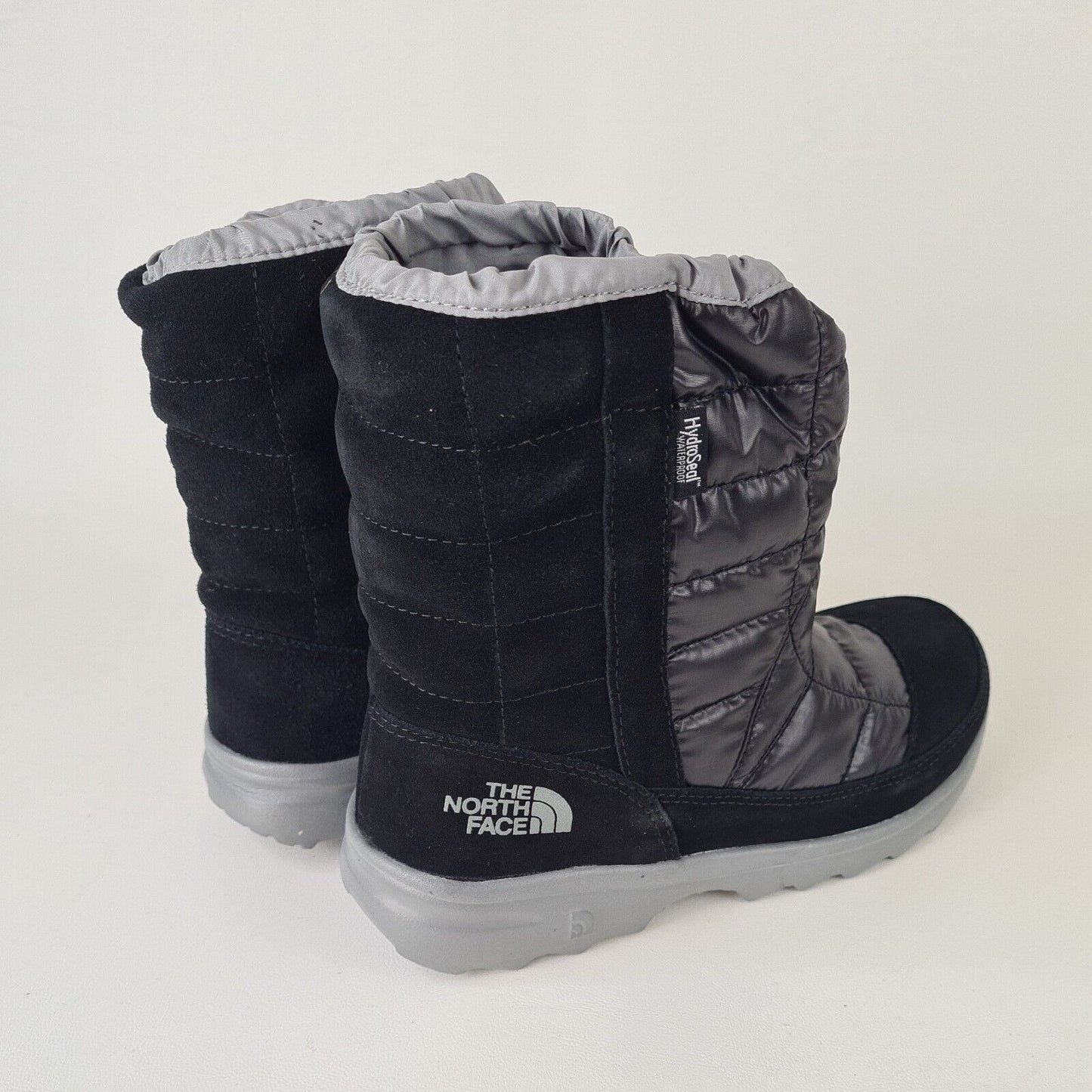 The North Face CXY3WL4 Winter Camp Black Boots Waterproof Size Boys 5Y =6.5 Women