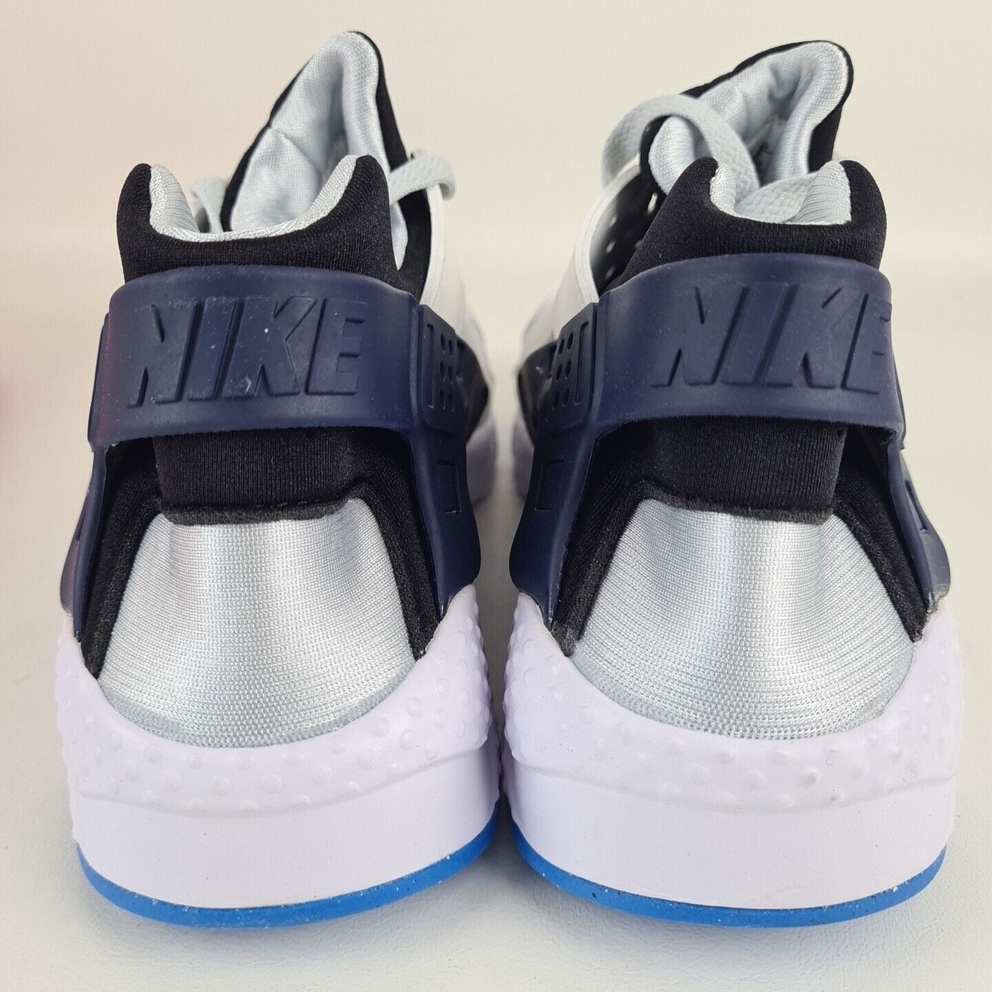 Nike Huarache Run GS 654275 119 White Kids Running Shoes Size 5.5 Y = 7 Womens