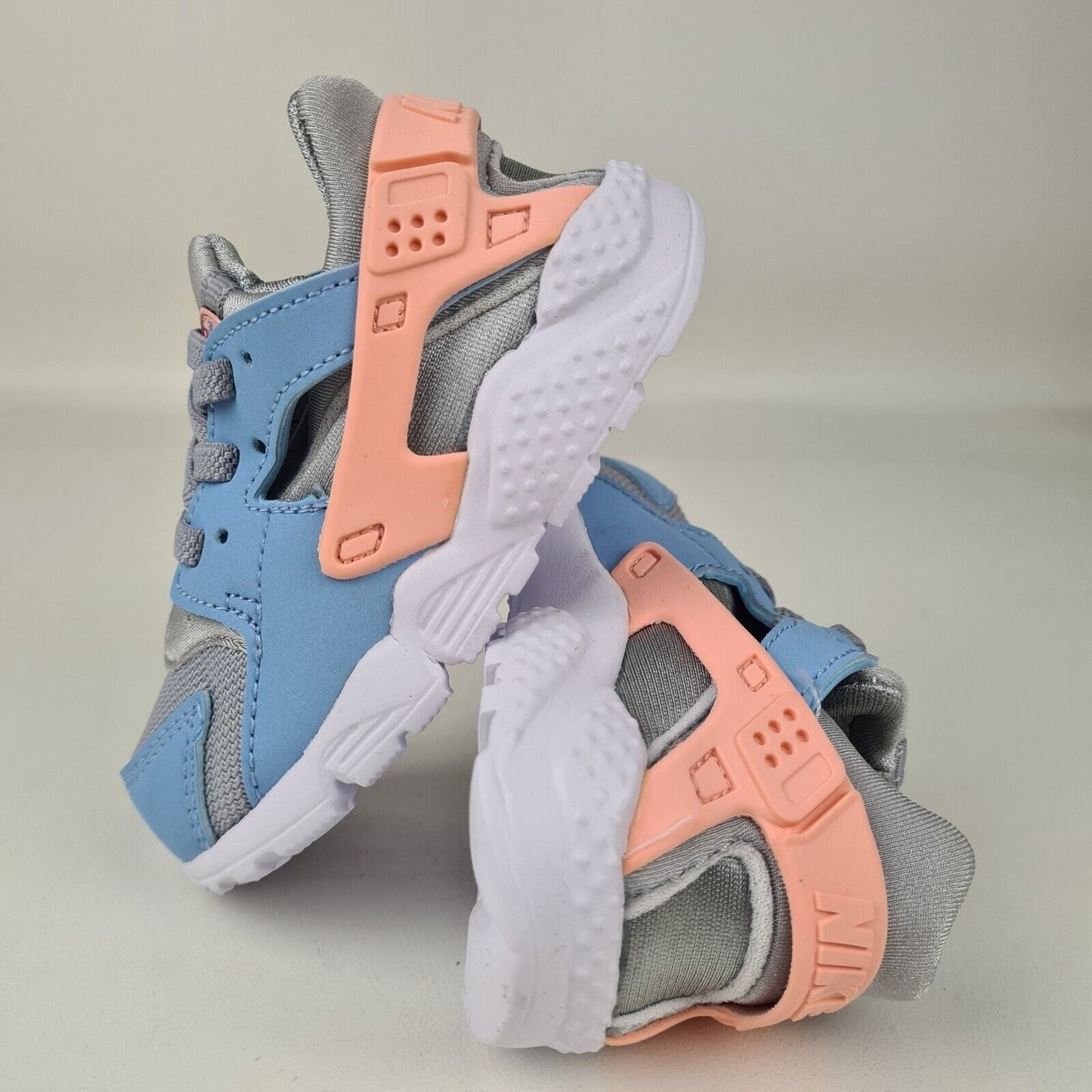 Nike Huarache Run Toddler Wolf Grey Bleached Coral Sneakers 704952 015 Size 6 C