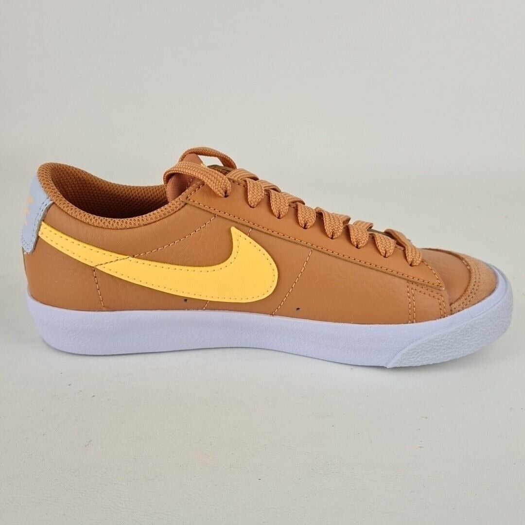 Nike Blazer Low '77 DA4074 200 Amber Brown Shoes Leather Sneakers Size 6 Youth = Women 7.5