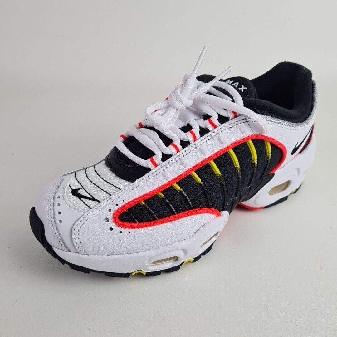 Nike Air Max Tailwind 4 Shoes BQ9810 105 White Sneakers Size 5.5 Y / Women 7