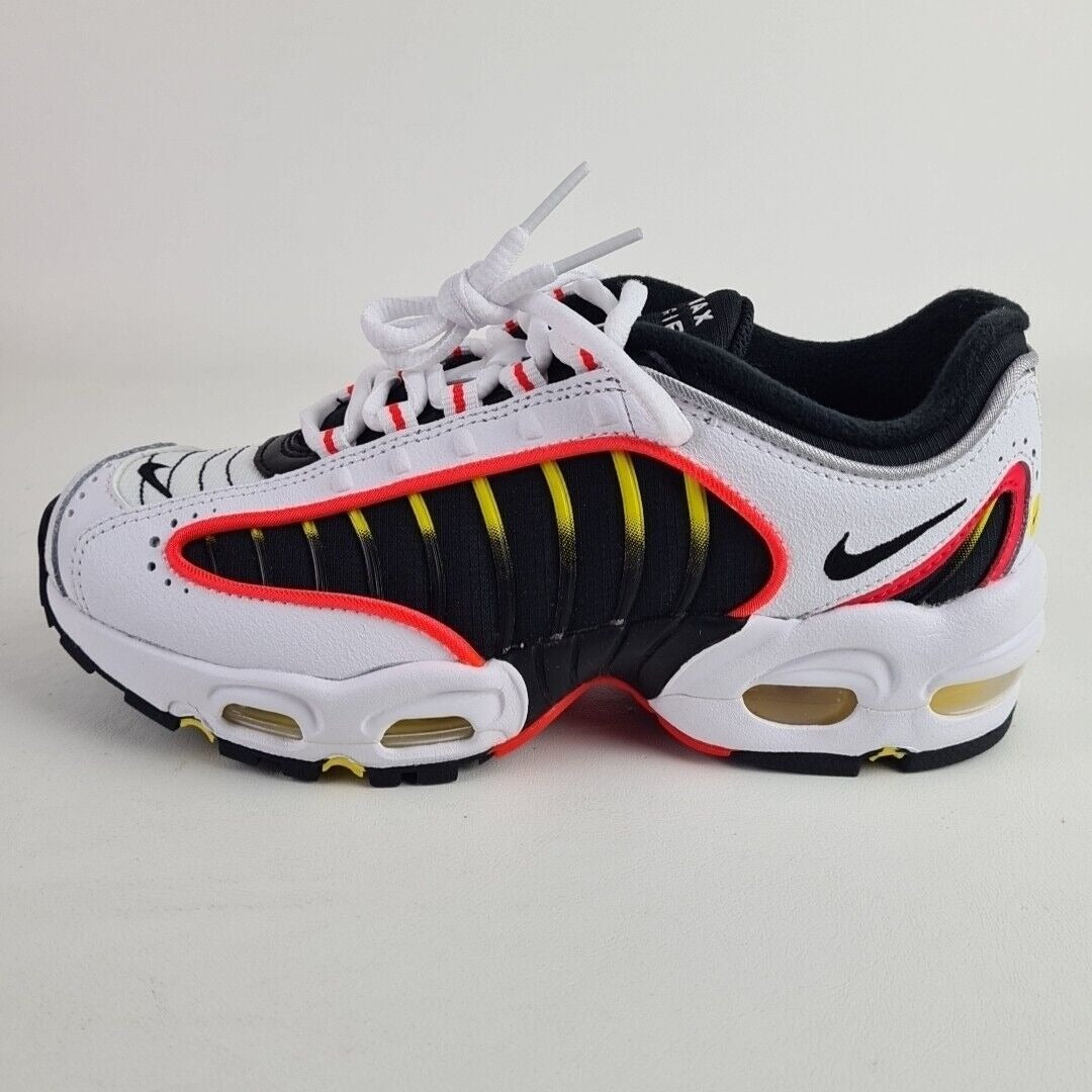 Nike Air Max Tailwind 4 Shoes BQ9810 105 White Sneakers Size 5.5 Y / Women 7