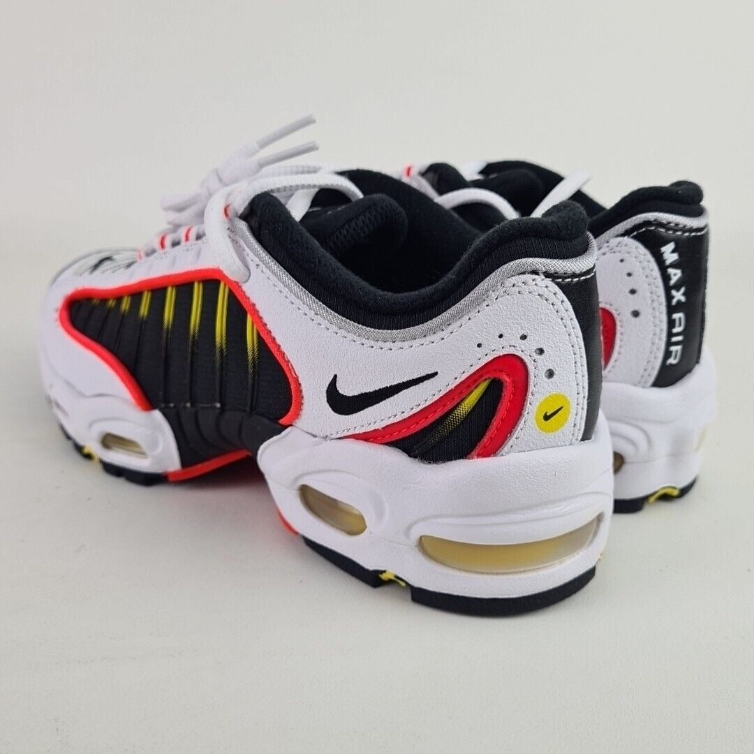 Nike Air Max Tailwind 4 Shoes BQ9810 105 White Sneakers Size 5.5 Y / Women 7