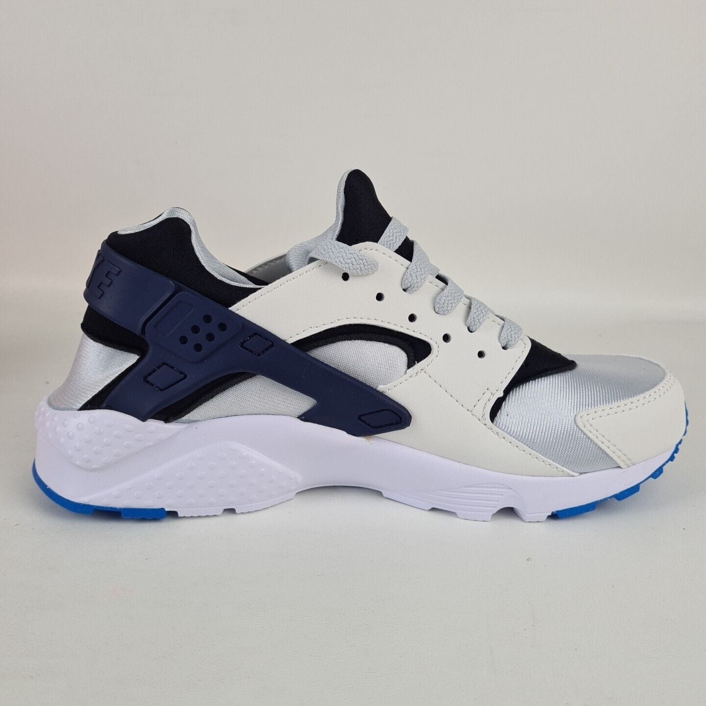 Nike Huarache Run GS 654275 119 White Kids Running Shoes Size 5 Y = 6.5 Womens