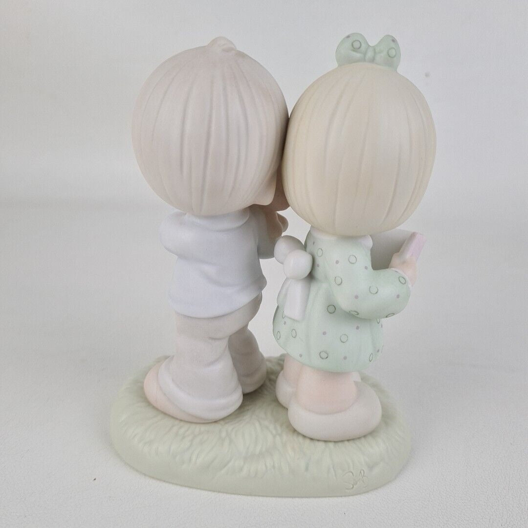 Precious Moments 106798 Puppy Love is From Above Porcelaine Figurine Vintage