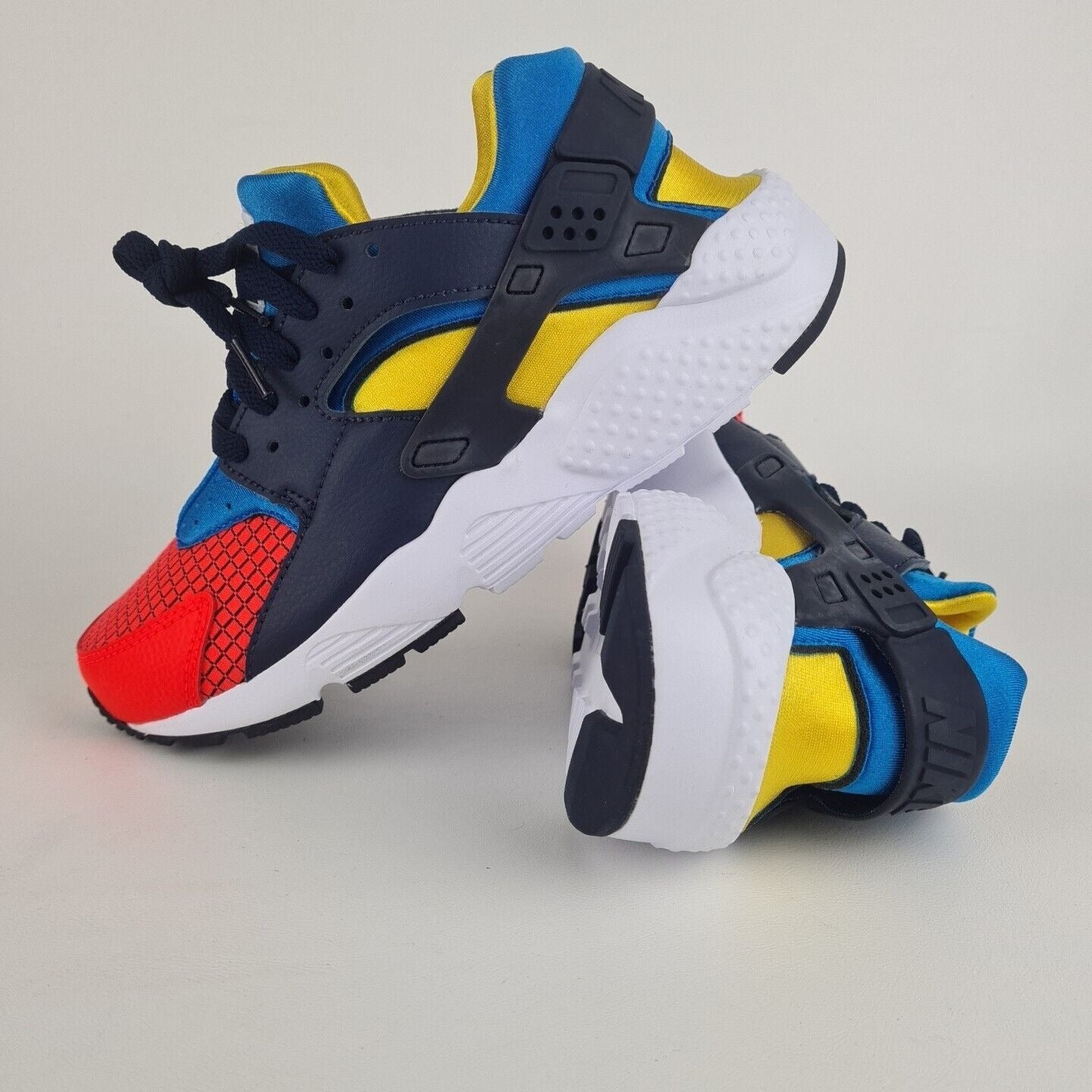 Nike Huarache Run Now GS BQ7096 600 Red Blue Sneakers Sport Size 7 Y = 8.5 Women