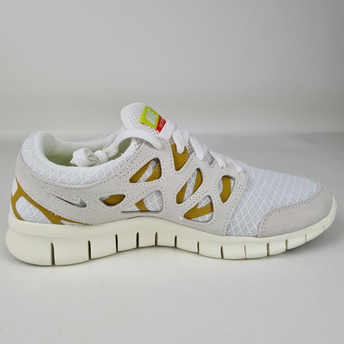 Nike Free Run 2 Womens Running Sneakers Shoes Summit White DM8915 102 Size 7