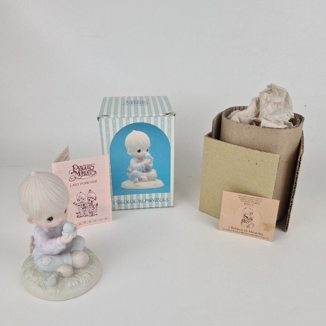 Enesco Precious Moments E7156R "I Believe In Miracles" Figurine Vintage