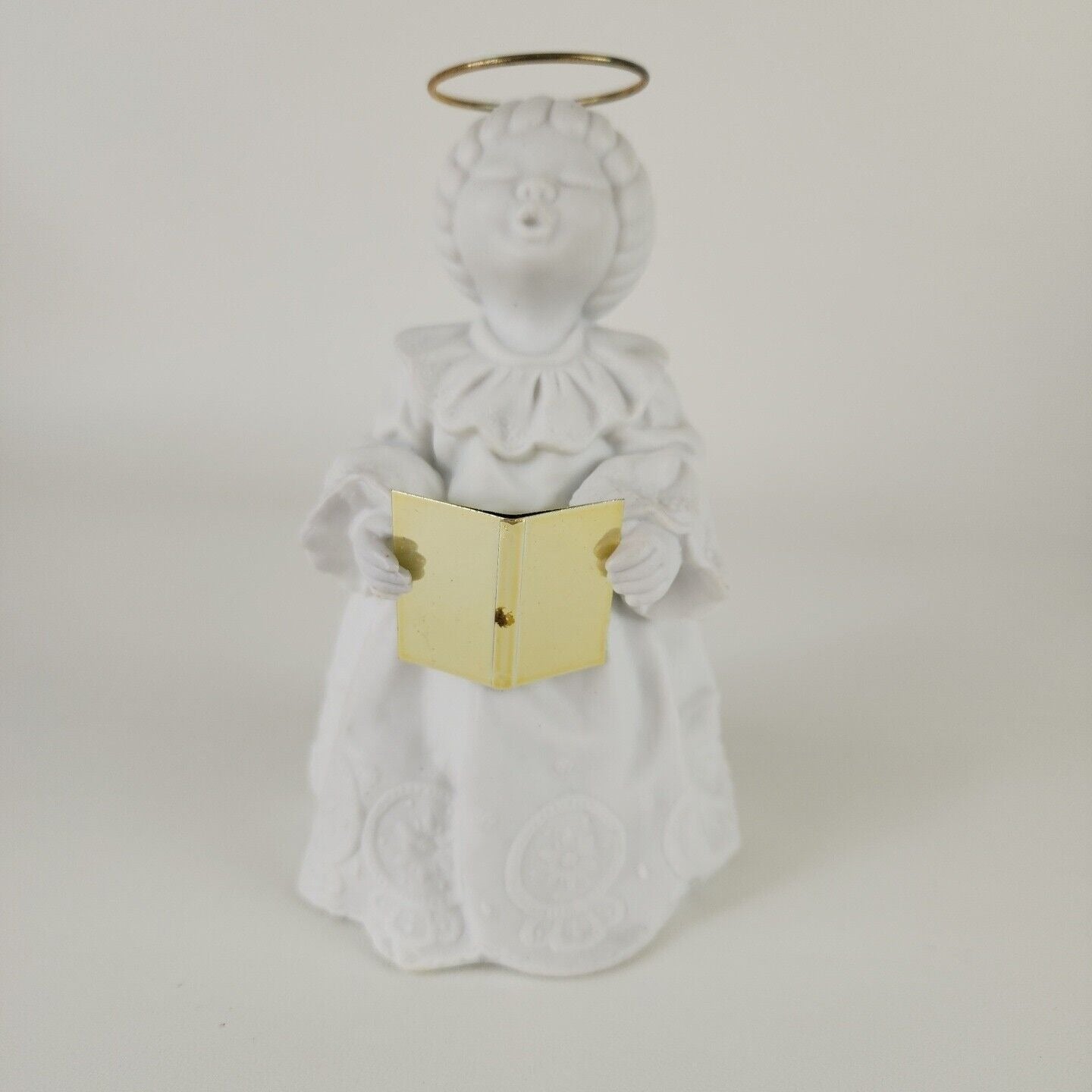 Department 56 Winter Silhouette Caroling Angel Brass Halo 6770-9 + Harvest Seed