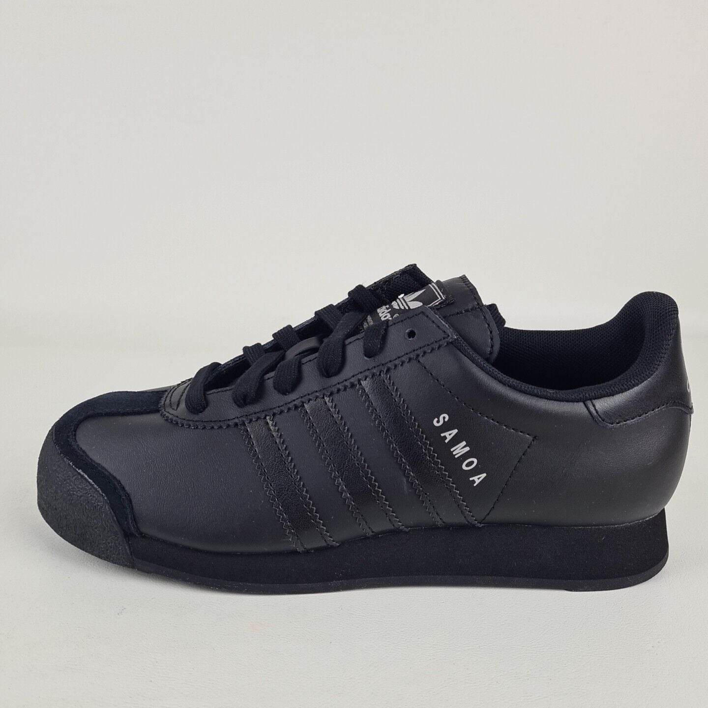 Adidas Originals SAMOA J Black G22610 Casual Sneakers Size 4 Y = 5.5 Women