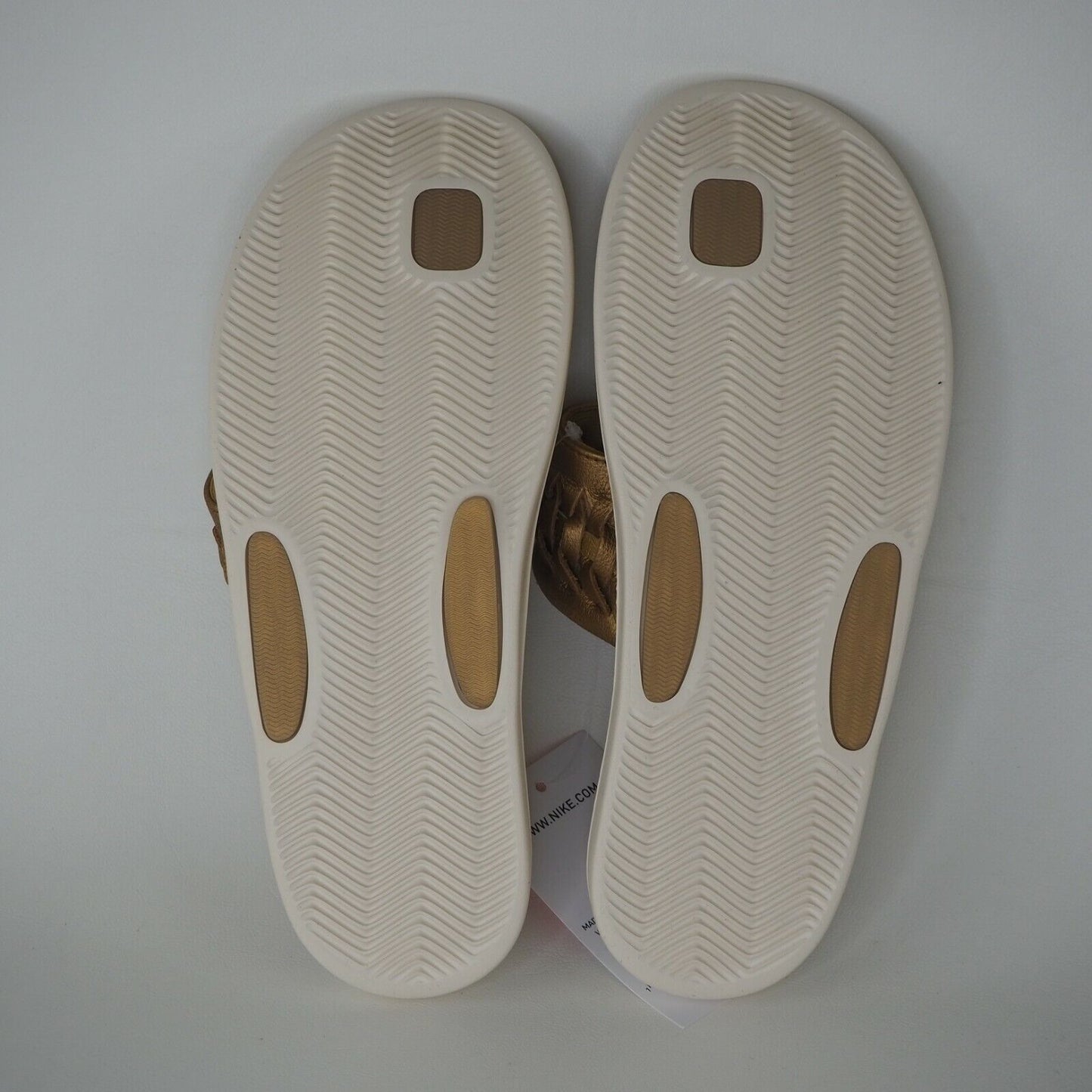 Nike Bella Kai Thong 2 Women Sandals Slide Sport BV9225 100 Pale Ivory Size 10