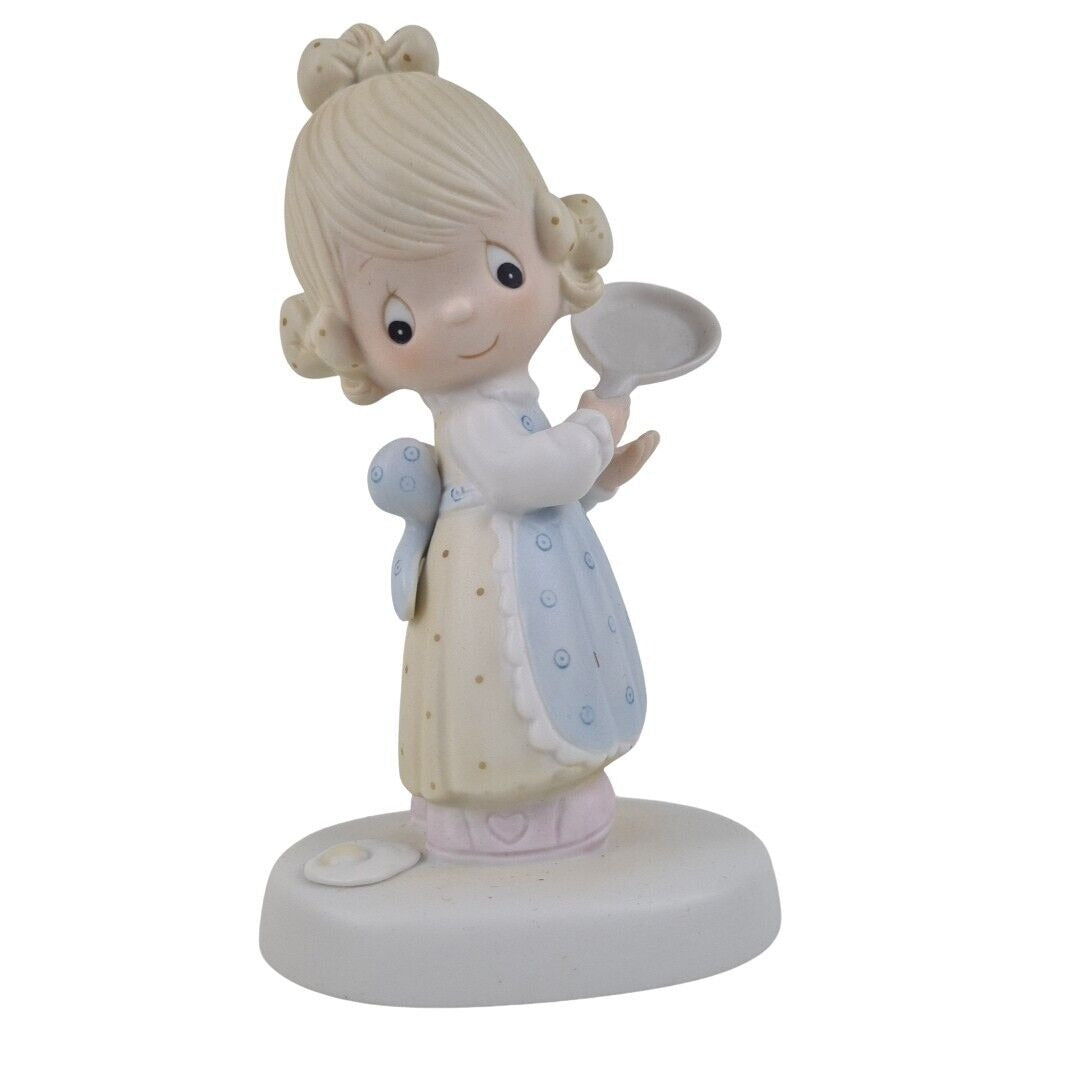 Precious Moments E 3118 Eggs Over Easy Girl Porcelain Figurine Vintage Retire