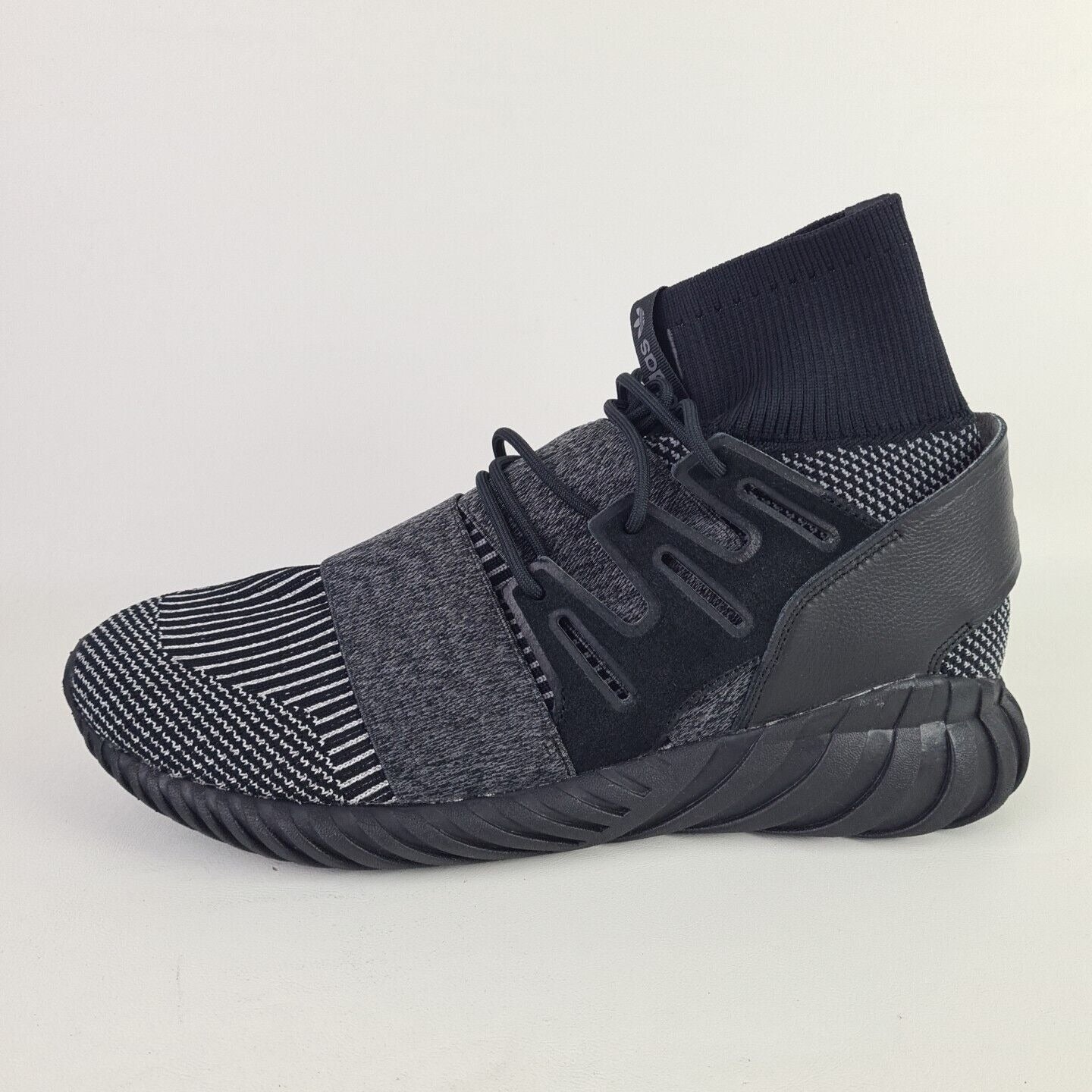 adidas Tubular Doom PK Black BY3131  Basketball Mesh Men Shoes Rare Size 9.5