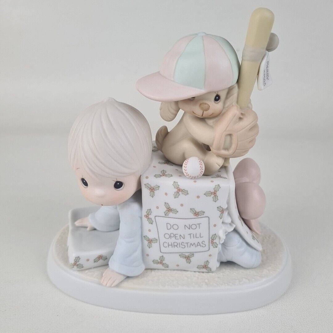 Precious Moments 522120 WISHING YOU A VERY SUCCESSFUL SEASON Porcelain Figure