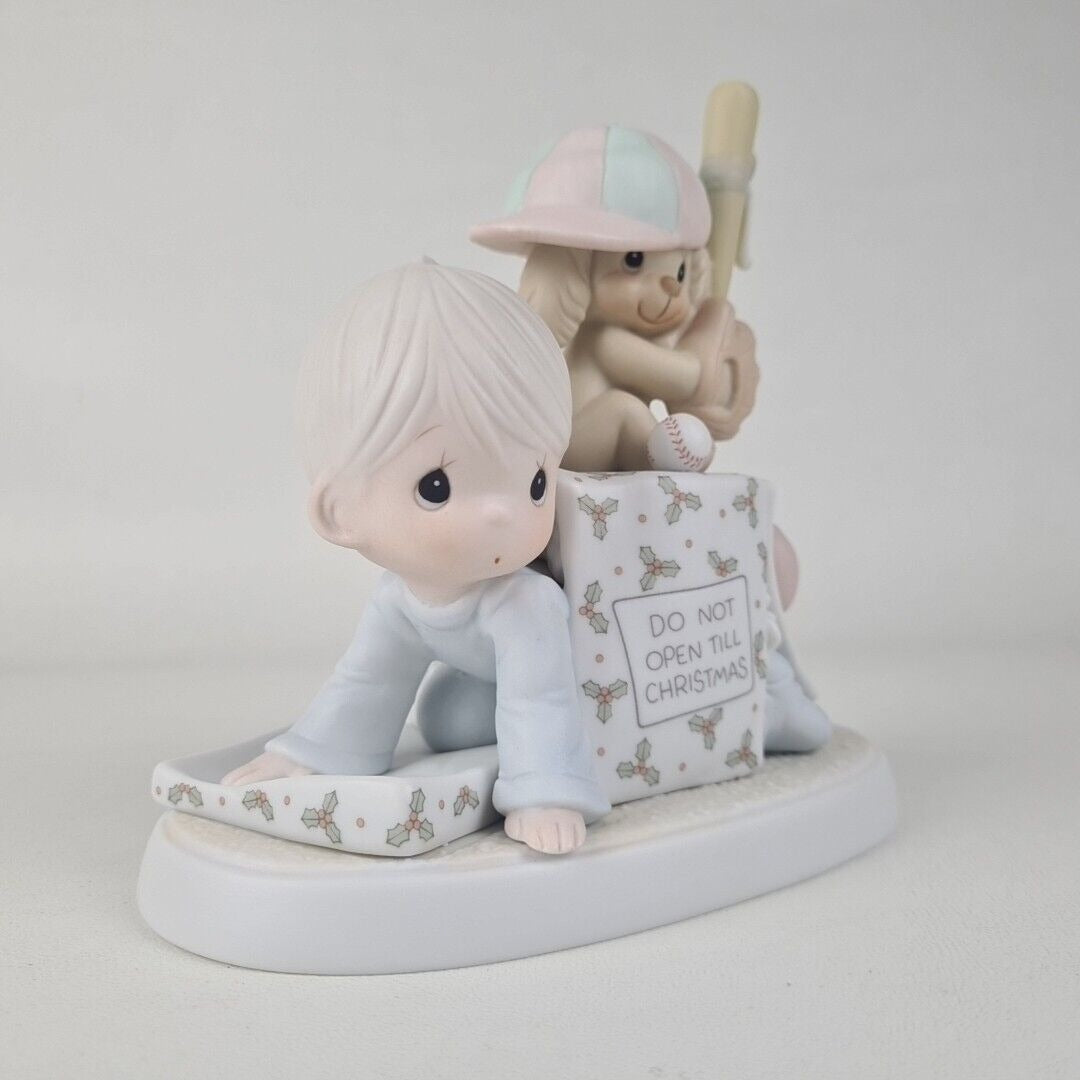 Precious Moments 522120 WISHING YOU A VERY SUCCESSFUL SEASON Porcelain Figure