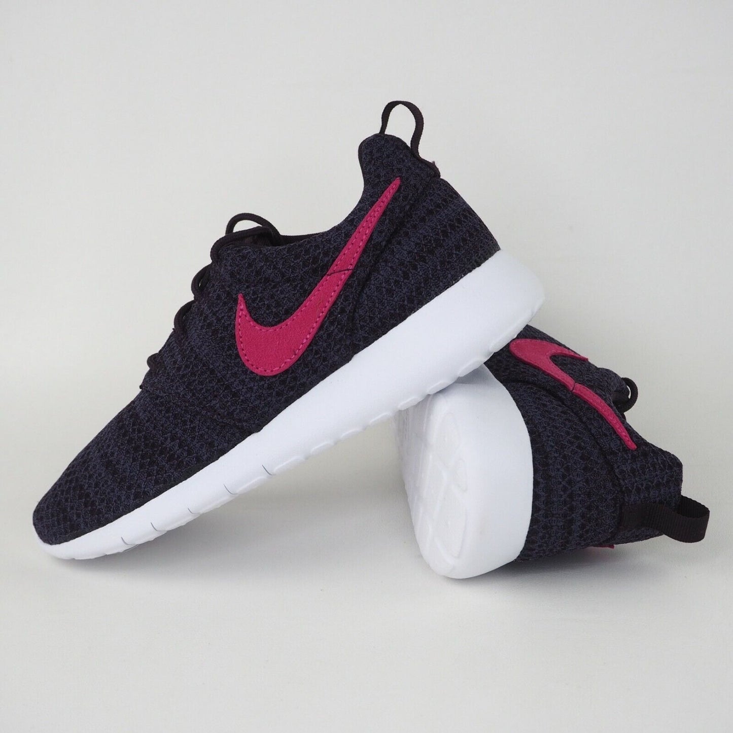 Nike Roshe One 599729 616 Running Wine Athletic Shoes Size Boys 6.5Y = 8 Women's