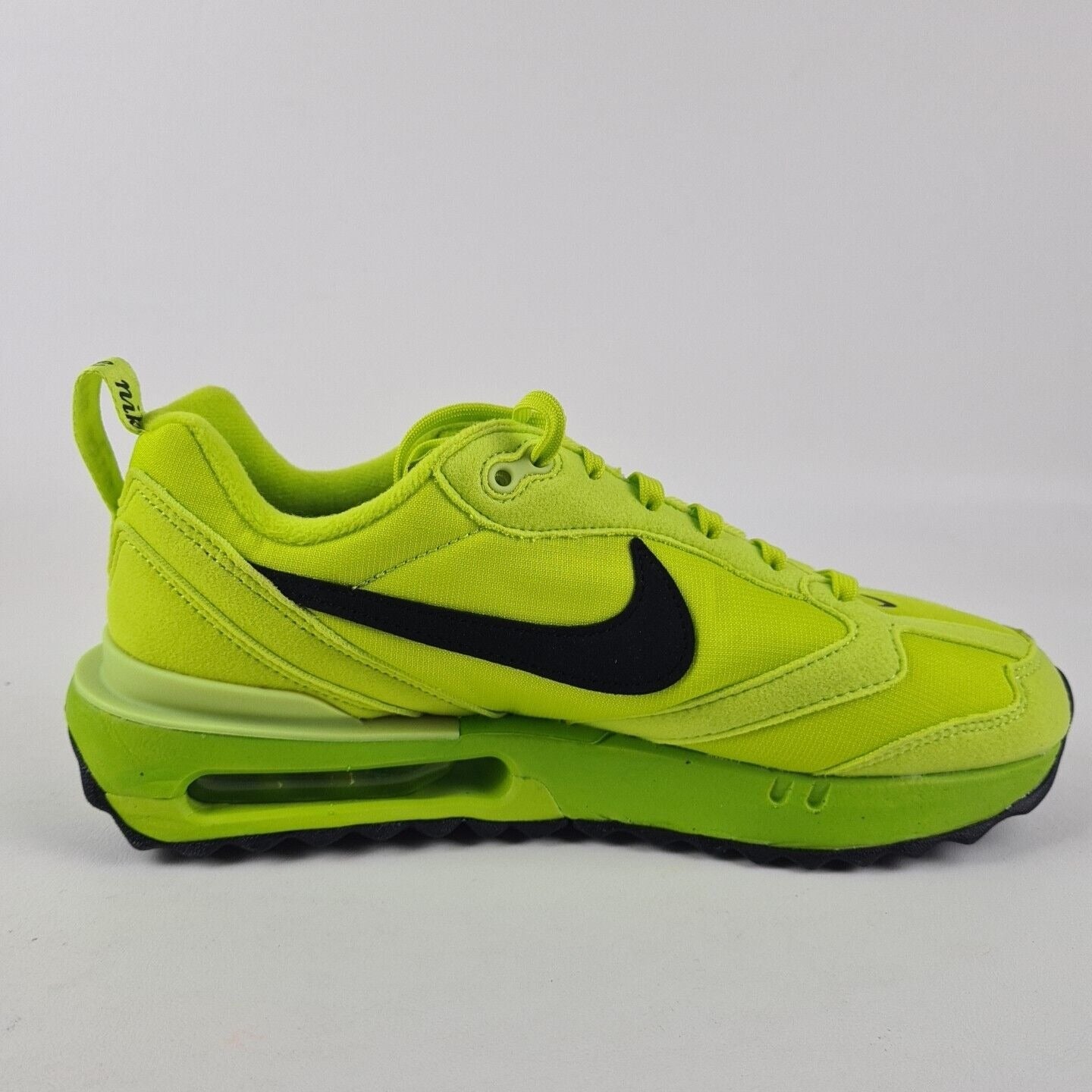 Nike Air Max Dawn Atomic Green DV2227 300 Running Womens Shoes Size 8 = 6.5 Men