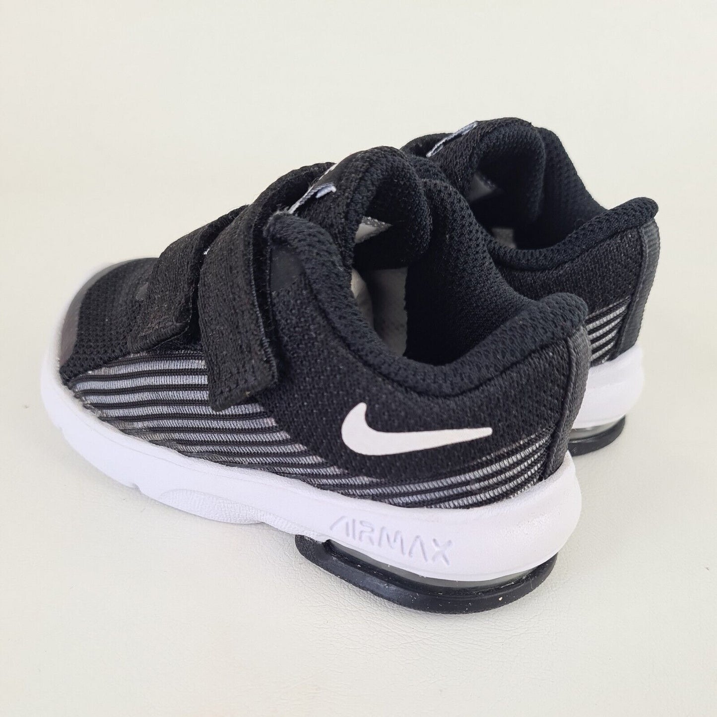 Nike Air Max Advantage 2 Toddler Shoes Black AR1820 002 Sneakers Athletic SZ 4 C