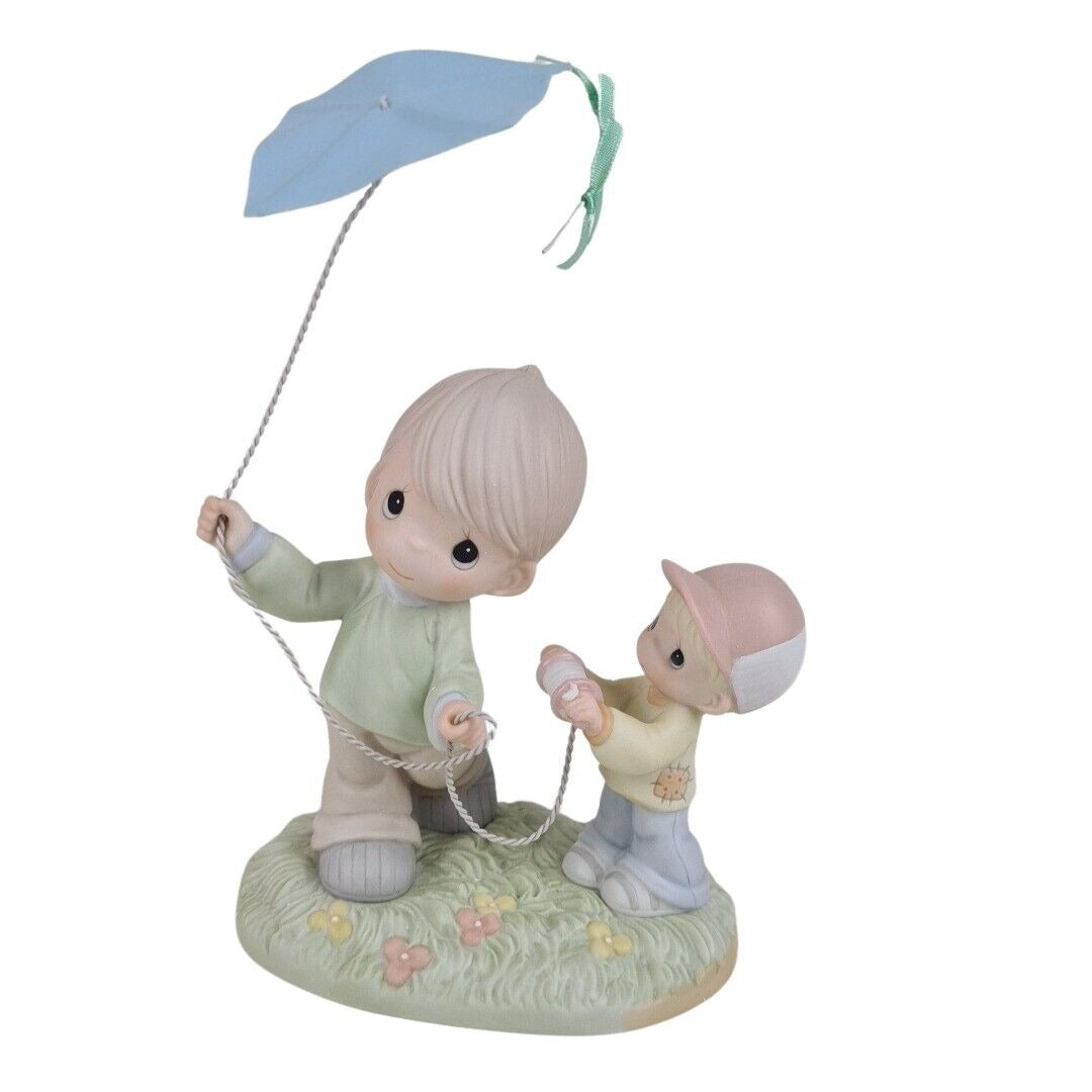 Precious Moments 118316 You Make My Heart Soar Special Issue Porcelain Figure