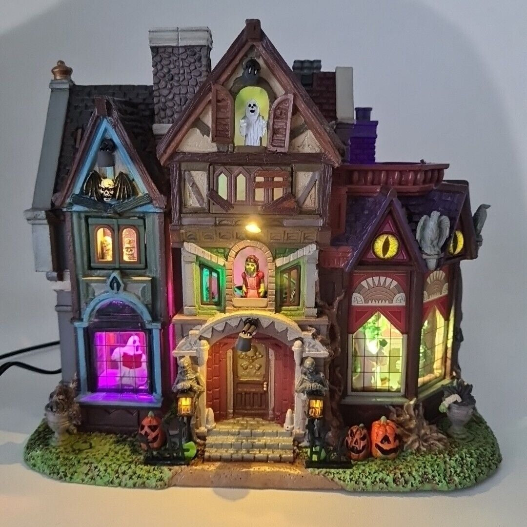 Lemax Spooky Town MADNESS MANOR 45205 Halloween Village LED Lights w/ Sound