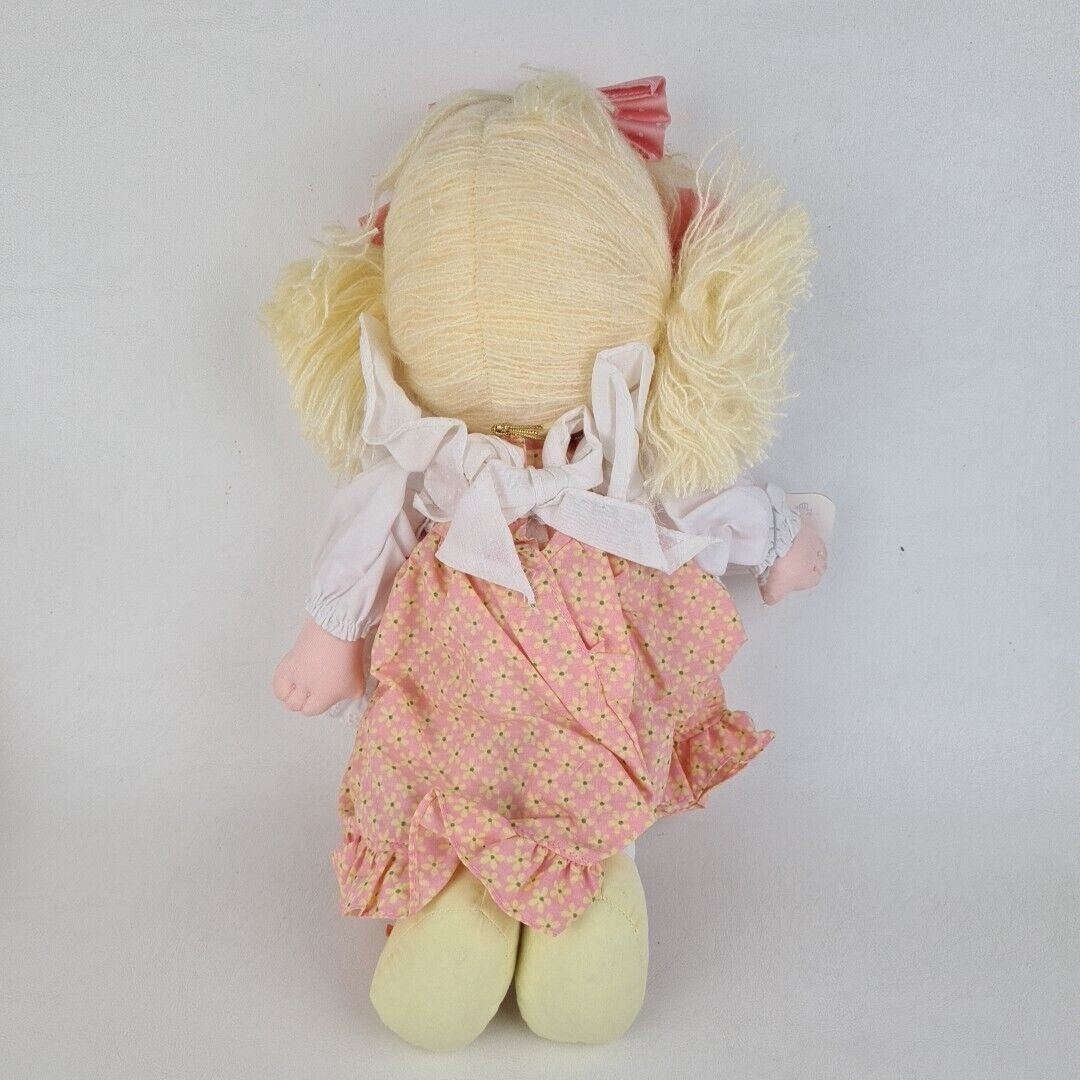 Precious Moments 4562 "Heather" Doll 15" Everyone Loves To Get Applause