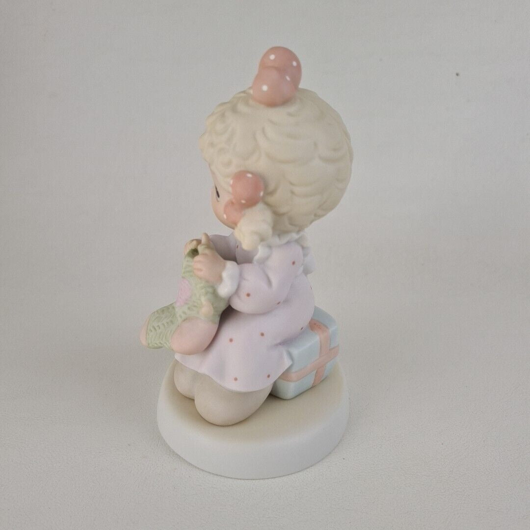 Precious Moments 272957 My Love Will Keep You Warm Porcelain Figurine Vintage