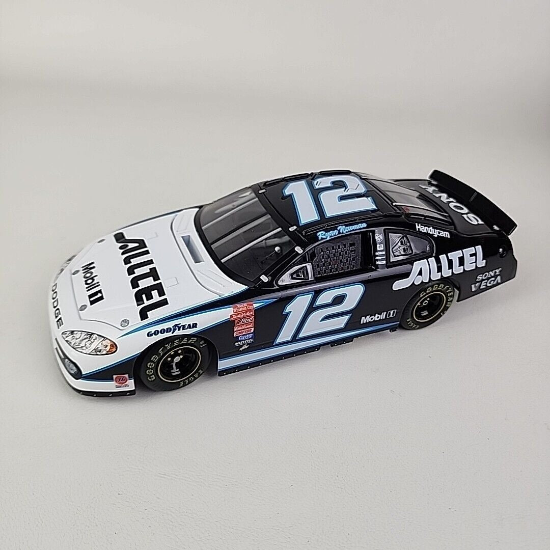 Ryan Newman 2003 Alltel Team Caliber Owners Series NASCAR Diecast 1/24.