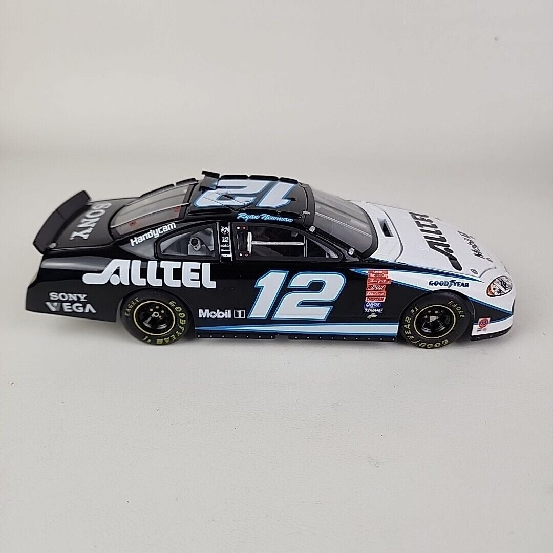 Ryan Newman 2003 Alltel Team Caliber Owners Series NASCAR Diecast 1/24.