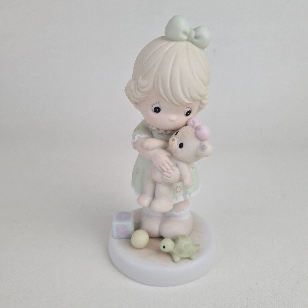 Precious Moments Loving 1993 Members Only Figurine PM932 Collectors Club Vintage