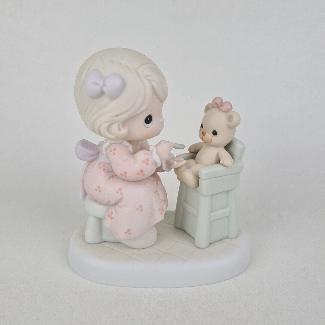 Precious Moments PM942 "Sharing" 1994 Members Figurine Vintage