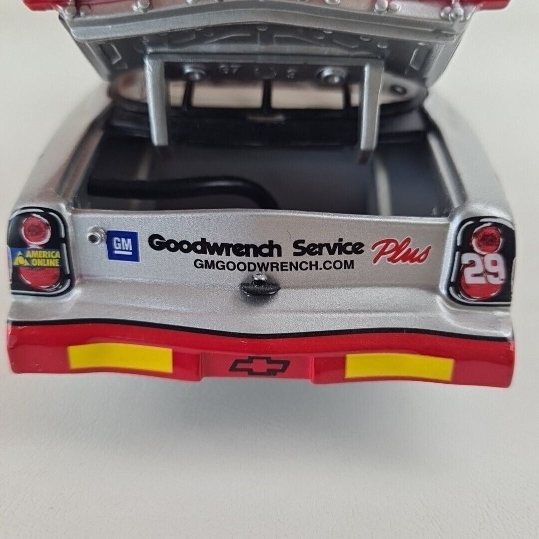 Kevin Harvick #29 GM Goodwrench Service Plus Looney Tunes 2001 Monte Carlo Car