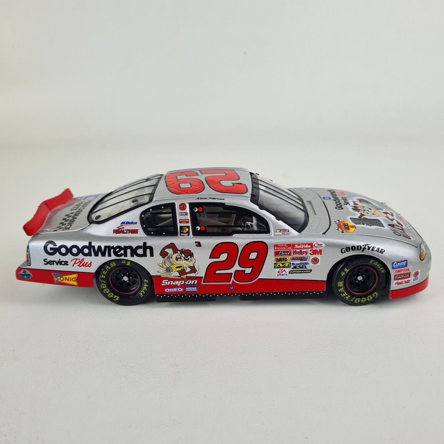 Kevin Harvick #29 GM Goodwrench Service Plus Looney Tunes 2001 Monte Carlo Car